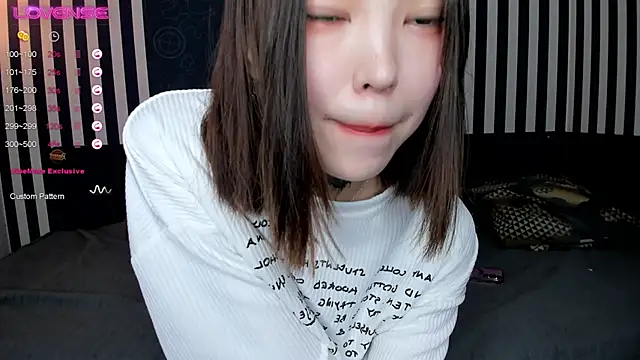 Dark Ester online show from 25, 1, 2025