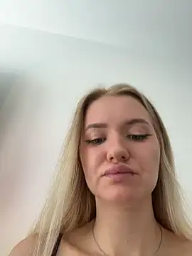 Snapshot of Devill_Angel_ chatting on 3, 7, 2026 Devill Angel online show from 3, 7, 2026
