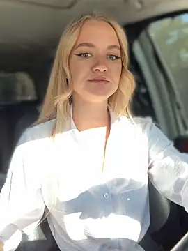 Snapshot of Devill_Angel_ chatting on 28, 9, 2025 Devill Angel online show from 28, 9, 2025