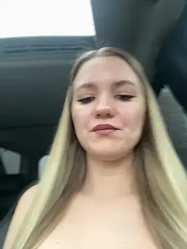 Snapshot of Devill_Angel_ chatting on 4, 3, 2025 Devill Angel online show from 4, 3, 2025