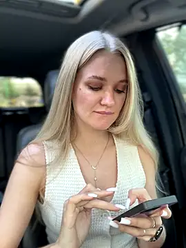 Snapshot of Devill_Angel_ chatting on 11, 9, 2025 Devill Angel online show from 11, 9, 2025