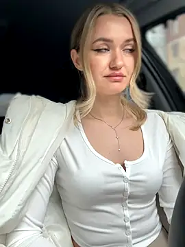 Snapshot of Devill_Angel_ chatting on 17, 11, 2025 Devill Angel online show from 17, 11, 2025