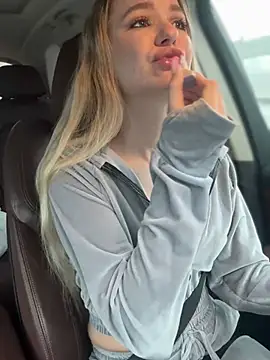 Snapshot of Devill_Angel_ chatting on 28, 2, 2025 Devill Angel online show from 28, 2, 2025