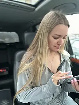 Snapshot of Devill_Angel_ chatting on 8, 3, 2025 Devill Angel online show from 8, 3, 2025