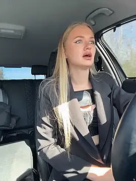 Devill Angel  online show from 27, 4, 2026