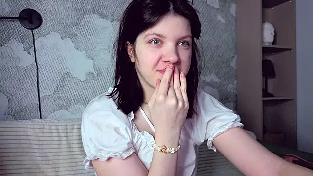 Baby Evalena online show from 8, 4, 2026