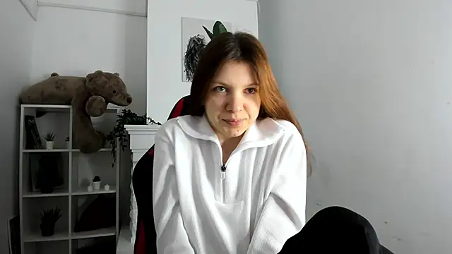 Baby Evalena online show from 18, 3, 2025