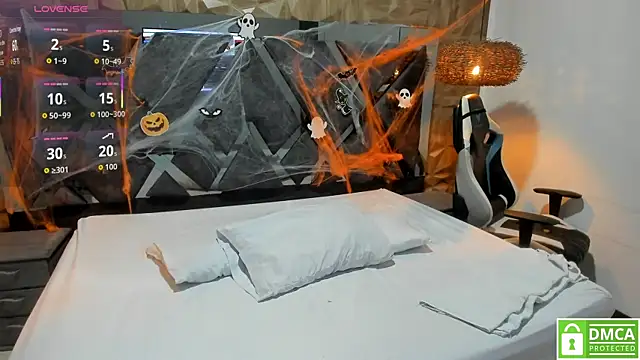 Rose Evans   online show from 2, 11, 2025