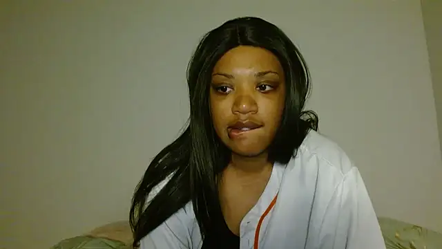 Snapshot of thekelliecapri chatting on 8, 2, 2025 thekelliecapri online show from 8, 2, 2025