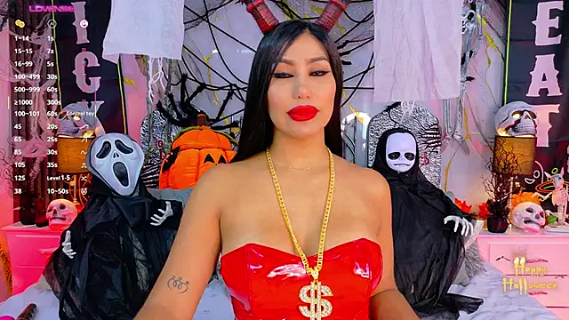 Snapshot of EmilyLeah_ chatting on 21, 10, 2025 EmilyLeah online show from 21, 10, 2025