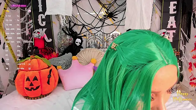 Snapshot of EmilyLeah_ chatting on 11, 10, 2025 EmilyLeah online show from 11, 10, 2025