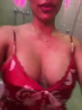 Snapshot of EmilyLeah_ chatting on 26, 11, 2025 EmilyLeah online show from 26, 11, 2025