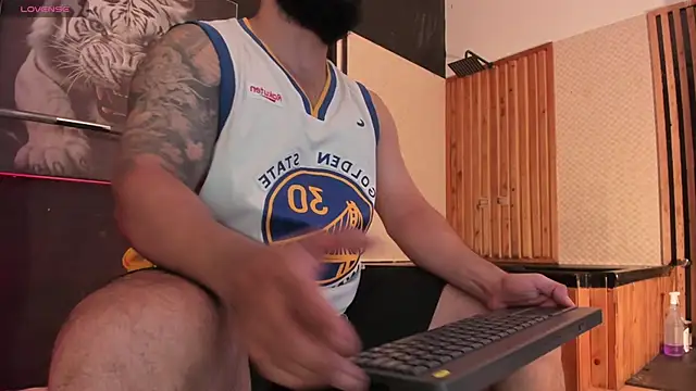 Snapshot of Luke__09 chatting on 15, 6, 2026 Luke 09 online show from 15, 6, 2026