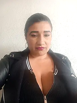 Hannahcandyy online show from 15, 4, 2026