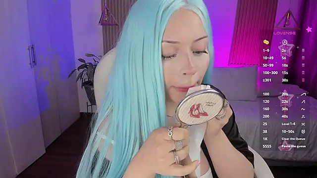 Kendall Bunnyy online show from 21, 11, 2025