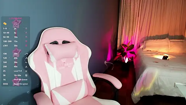 Kendall Bunnyy online show from 12, 2, 2026