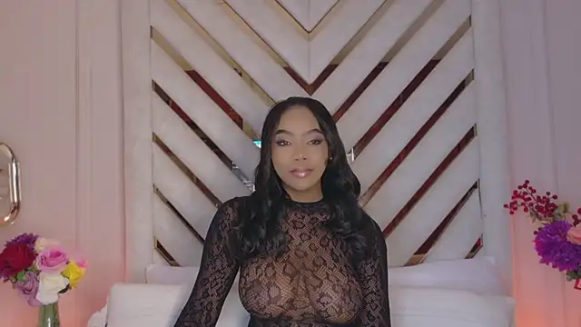 Snapshot of Lola_King chatting on 15, 7, 2026 Lola King online show from 15, 7, 2026