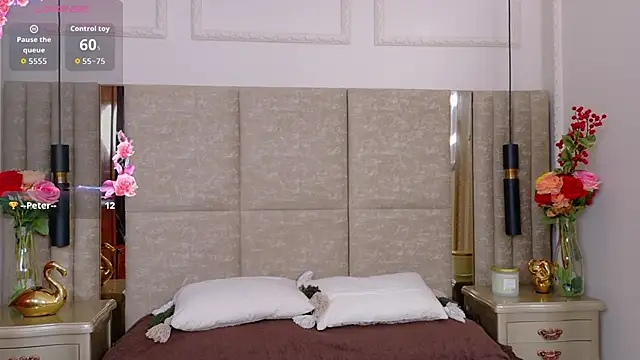 Lola King online show from 12, 2, 2026