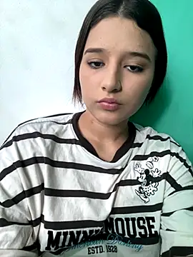 Snapshot of littlemelodi18 chatting on 11, 10, 2025 littlemelodi18 online show from 11, 10, 2025