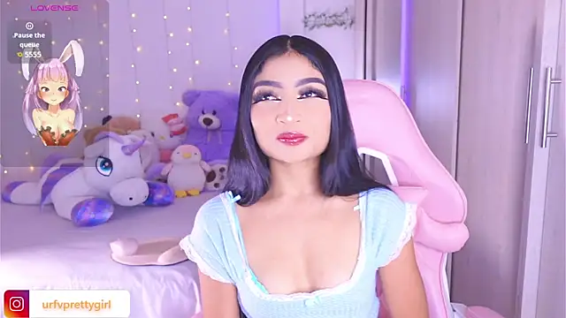 urfavprettygirl online show from 18, 6, 2026