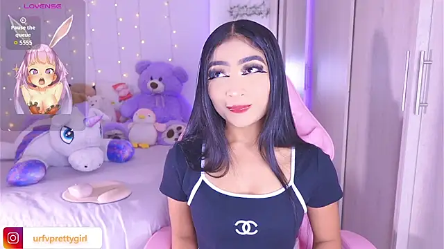 urfavprettygirl online show from 11, 7, 2026