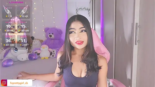 urfavprettygirl online show from 18, 10, 2025