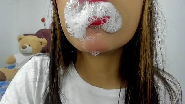 veky saliva01 online show from 24, 2, 2025