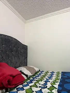 ZMalco2Hend8 online show from 4, 3, 2026