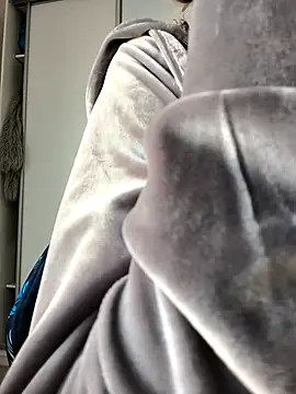 Snapshot of AliceBrayan chatting on 22, 9, 2025 AliceBrayan online show from 22, 9, 2025