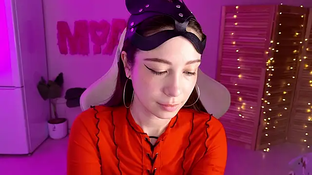 Miss Mia Murr online show from 8, 10, 2025