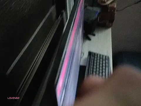 Snapshot of bbhiShark chatting on 2, 11, 2025 bbhiShark online show from 2, 11, 2025