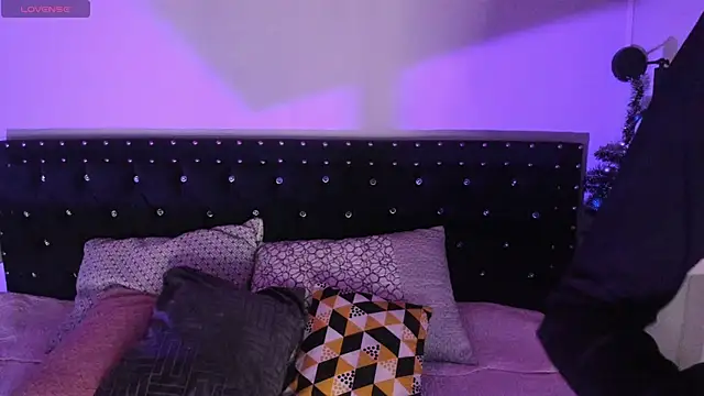 Ghosty Doll online show from 5, 1, 2026