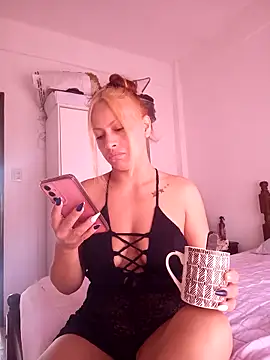 Loliluz 2095 online show from 12, 3, 2026