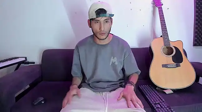 Henrikk senn online show from 14, 12, 2024