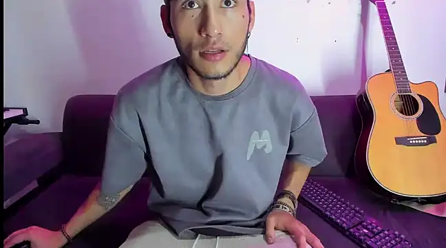 Henrikk senn online show from 12, 12, 2024