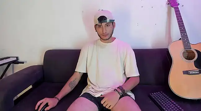 Henrikk senn online show from 13, 12, 2024