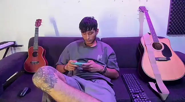 Henrikk senn online show from 4, 12, 2024