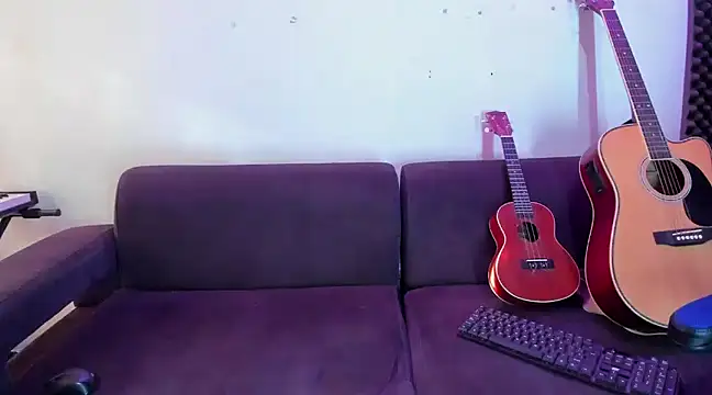 Henrikk senn online show from 11, 12, 2024