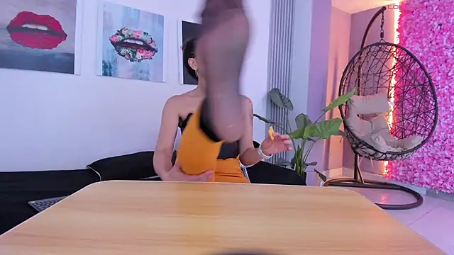 Angela donnato online show from 5, 11, 2025