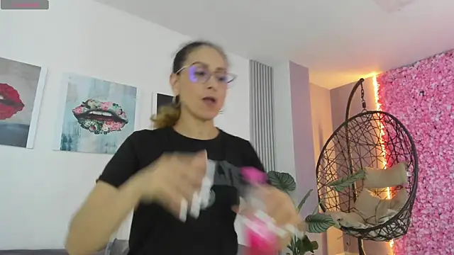 Angela donnato online show from 3, 10, 2025