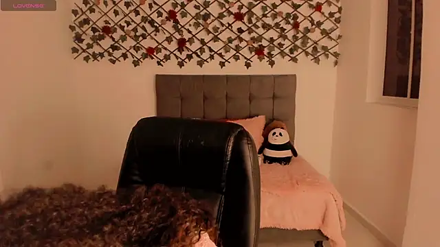 Lilith Miller21 online show from 7, 11, 2025