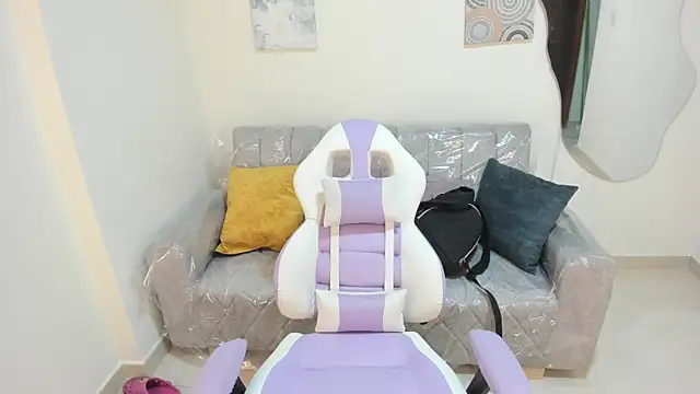 Charlotte cowell sub1  online show from 29, 9, 2025