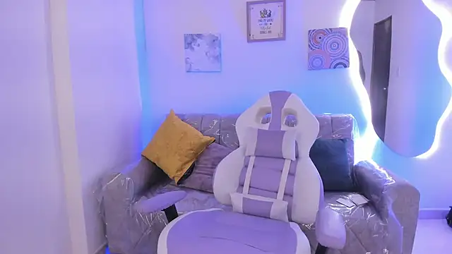 Charlotte cowell sub1  online show from 25, 9, 2025