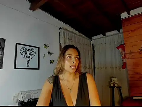 mykaelahoney online show from 12, 2, 2026