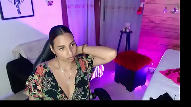 mykaelahoney online show from 6, 3, 2026