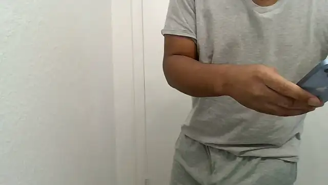 daddythiccklegg online show from 2, 3, 2025