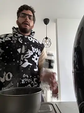 thomas gun online show from 4, 12, 2025