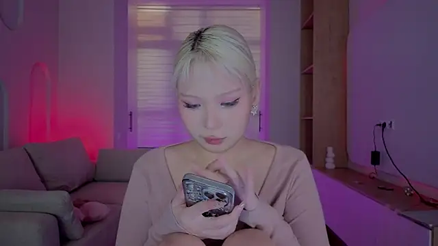 RileyMee online show from 20, 9, 2025