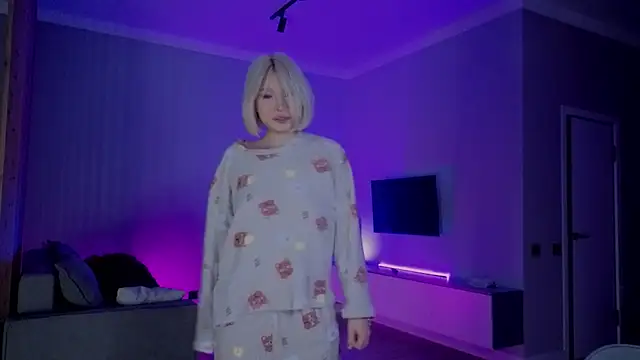 RileyMee online show from 10, 11, 2025