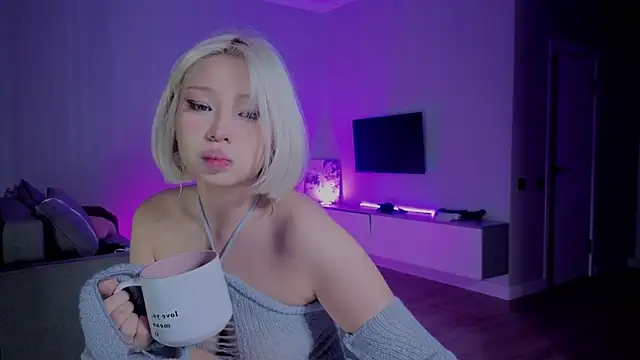 RileyMee online show from 13, 11, 2025